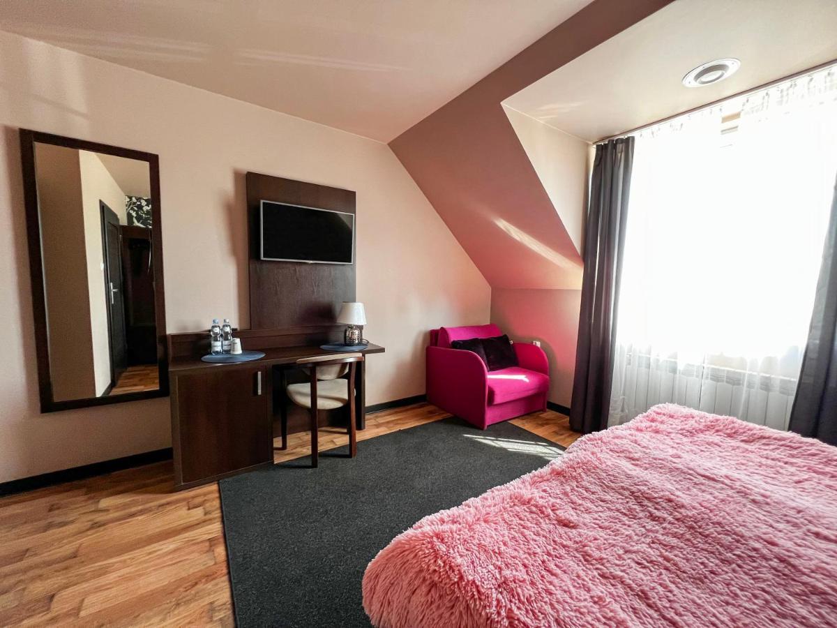 Noclegi Pod Lasem Lublin Ngoại thất bức ảnh